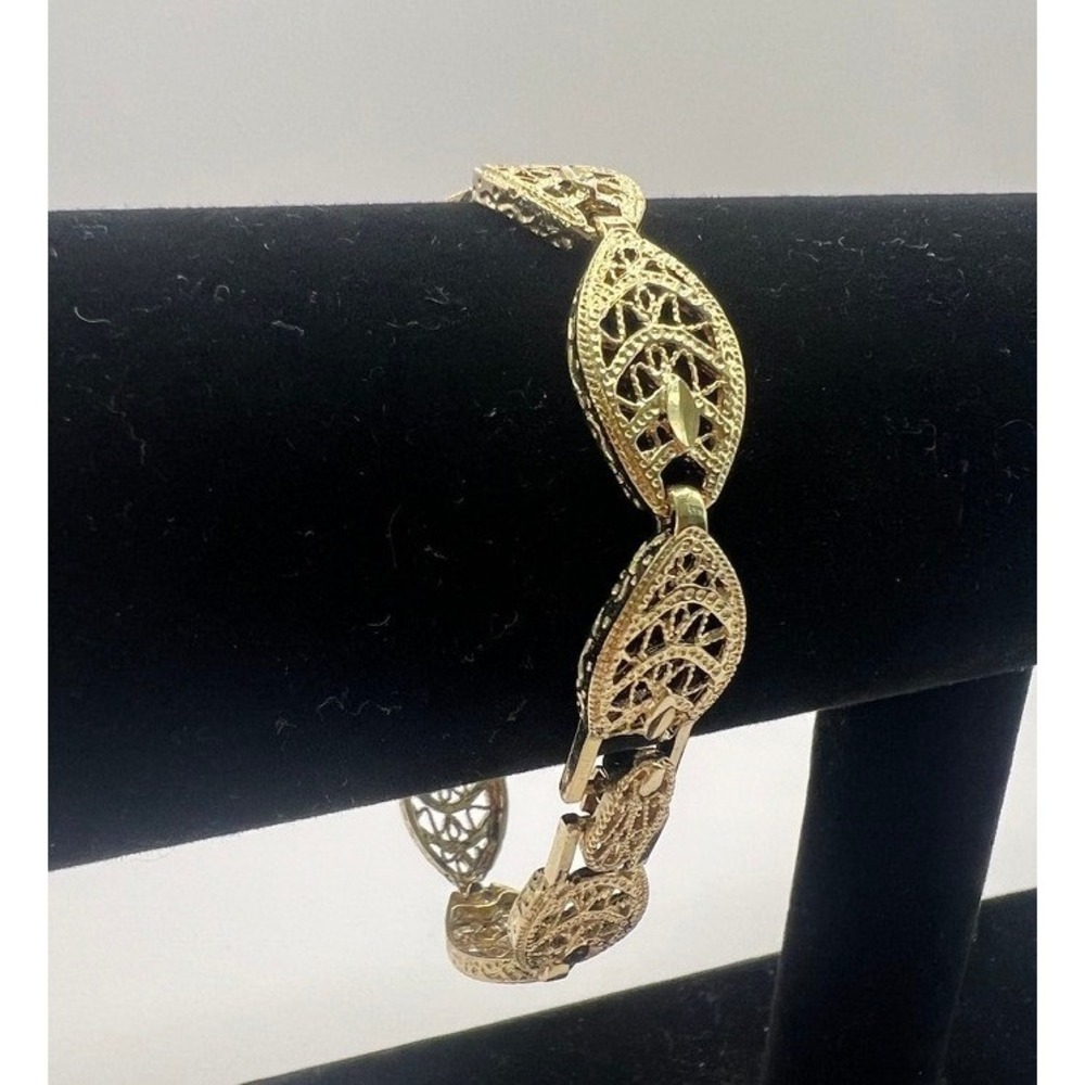 Filigree Link Bracelet 7.25" Gold Tone Ornate Marquise‎ Openwork Feminine Chic